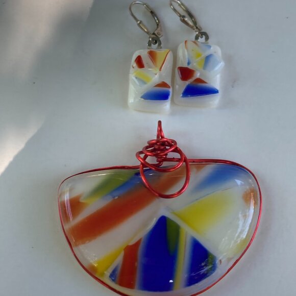 Hand Crafted Jewelry - Colorful handmade art glass fan-shaped pendant and matching dangle earrings